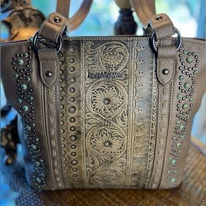 Montana West Studded Embossed Western Bag Double Handles Canceled Zipper Pocket